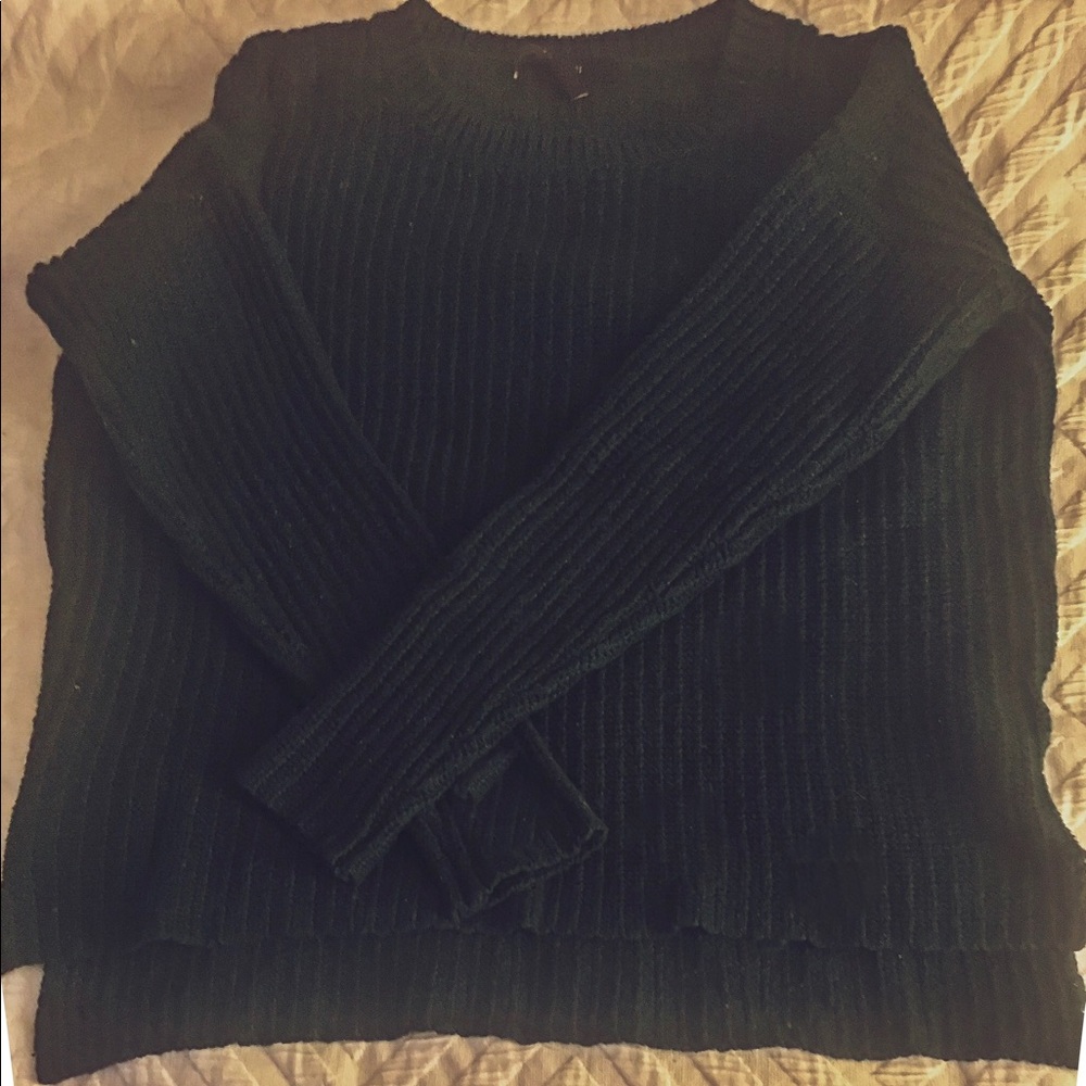 Women’s Crew Neck Sweater | Size M